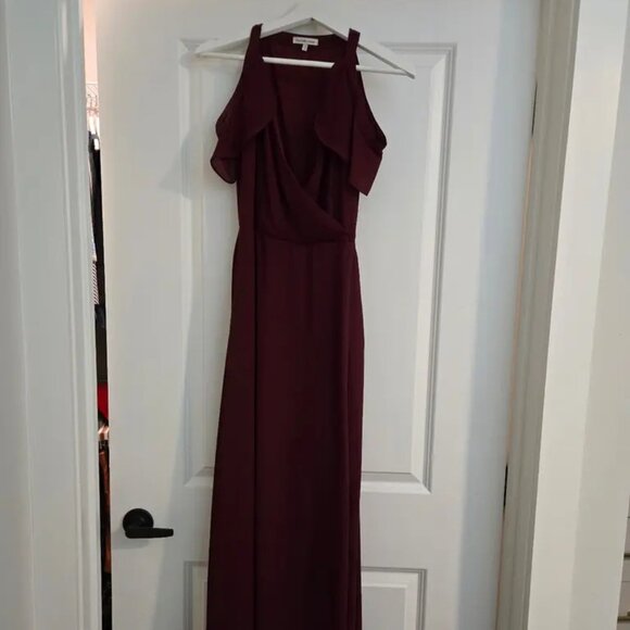 Formal burgundy long dress - Picture 1 of 2